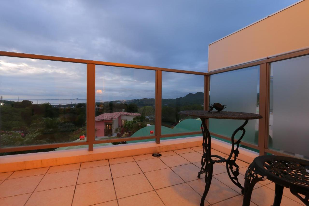 Villa Motobu Hills المظهر الخارجي الصورة